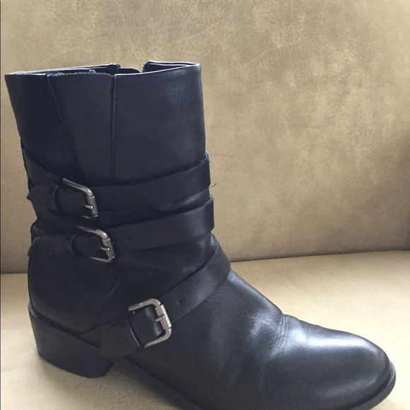 Crown Vintage SZ 7.5 BLK Leather Ankle Boot Straps